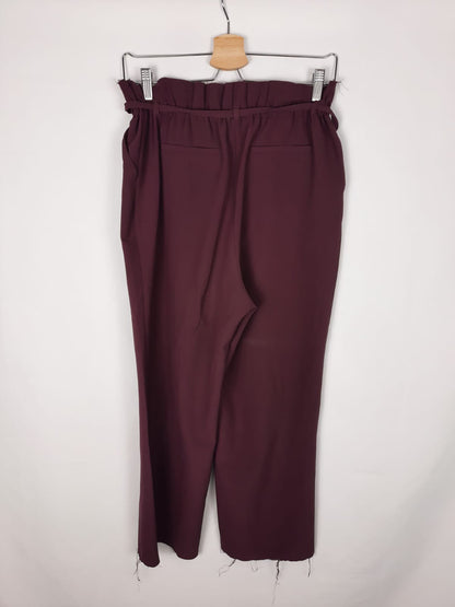 LIGHT BEFORE DARK. Pantalón culotte burdeos T.s