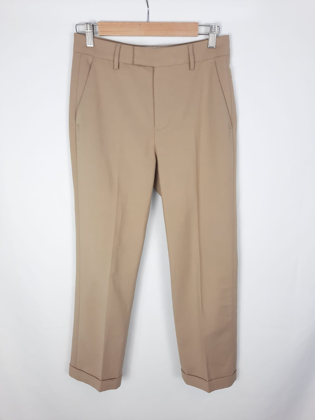 ZARA. Pantalón beige de vestir T.36