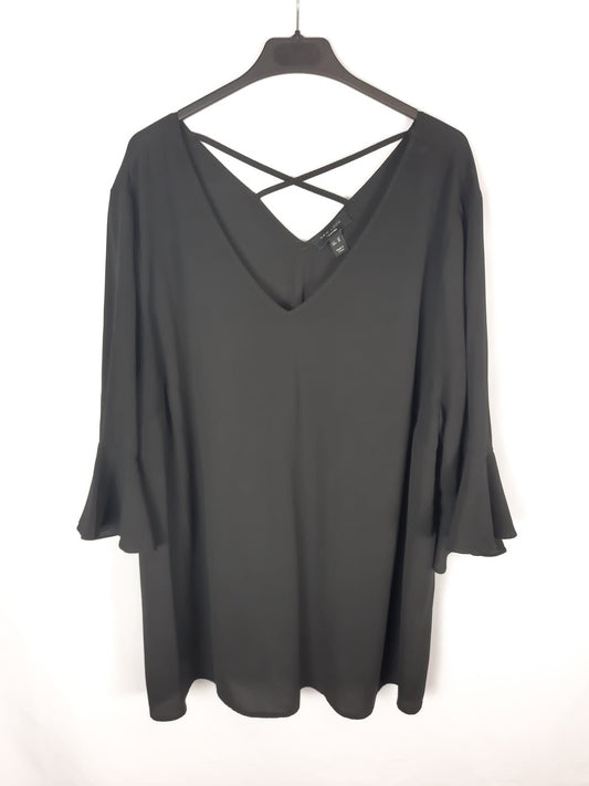 NEW LOOK. blusa negra cuerdas espalda escote pico T.54