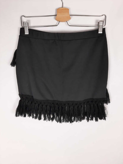 PULL&BEAR. Falda negra con pompones delantero T.m