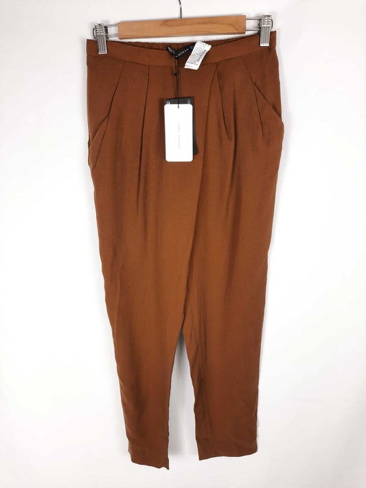 ZARA. Pantalones fluidos marrones T. s