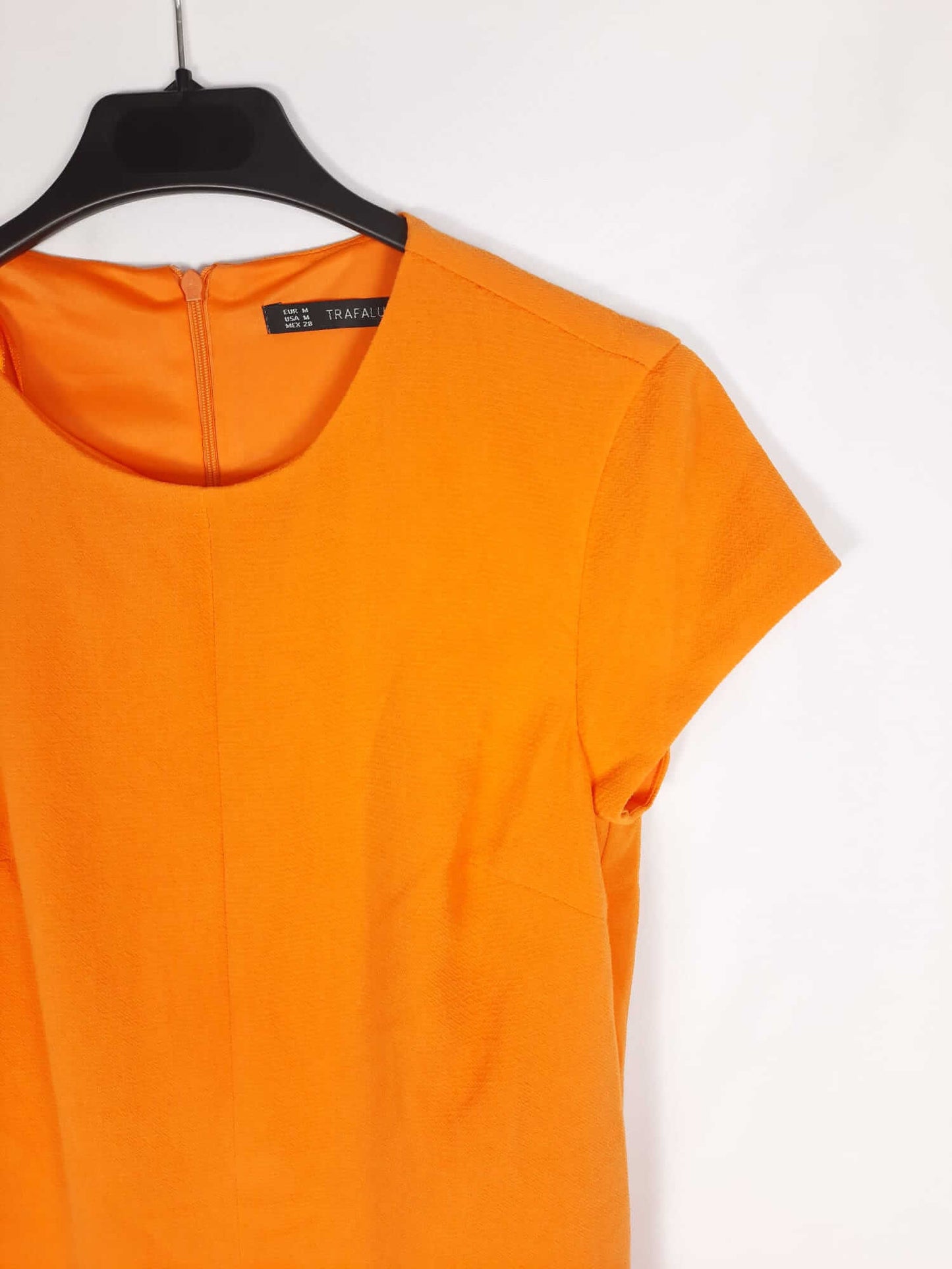 ZARA. Vestido naranja corto T.m