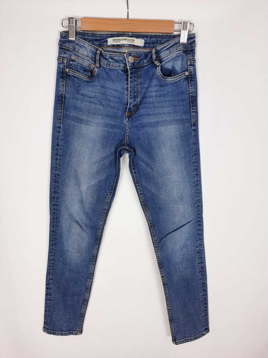 ZARA. Jeans vaqueros T.40