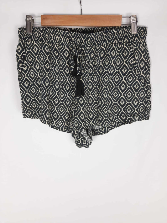 PRIMARK. short estampado rombos T.40