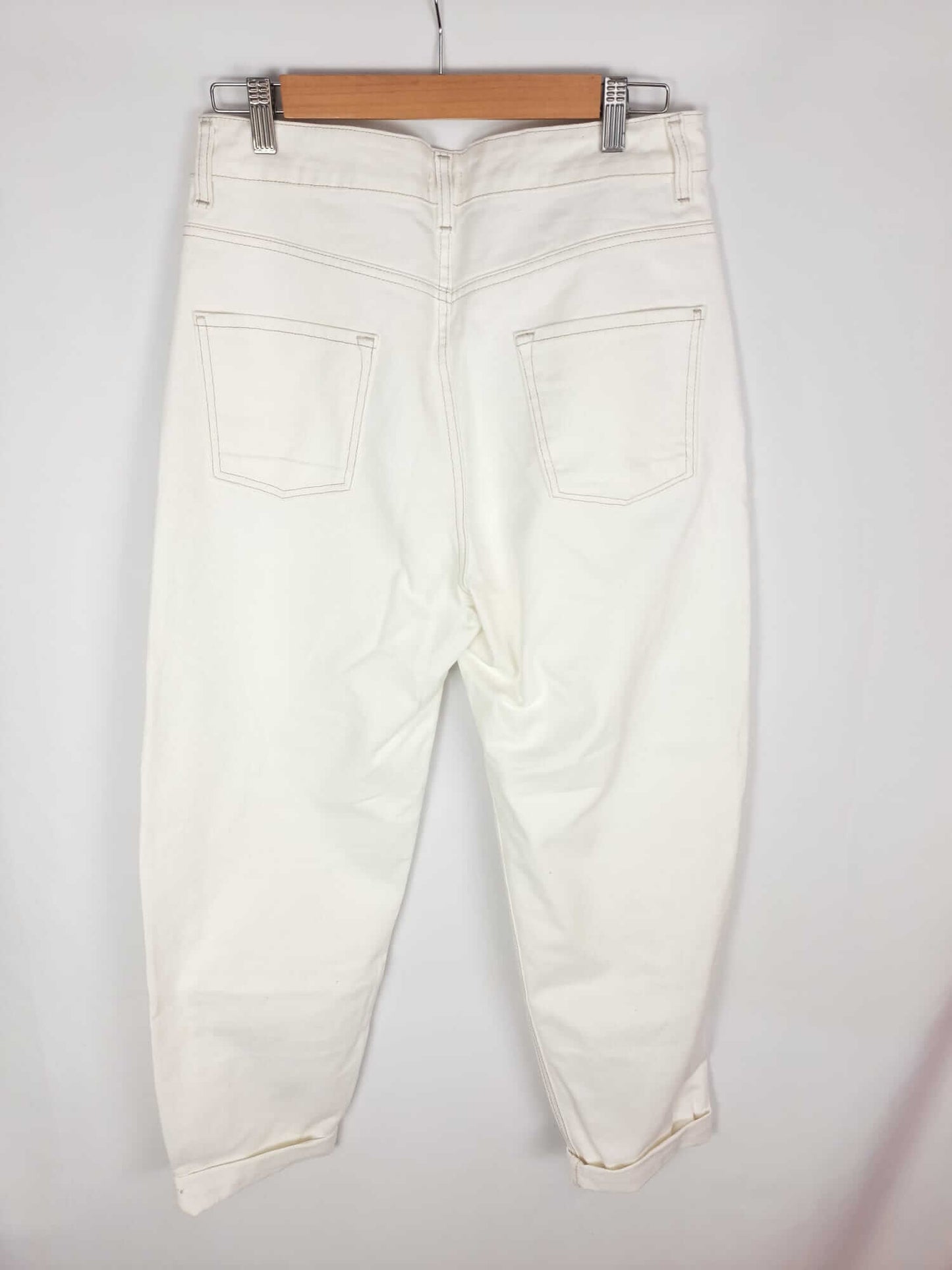 NICOLI. pantalon blanco tipo slouchy T.40