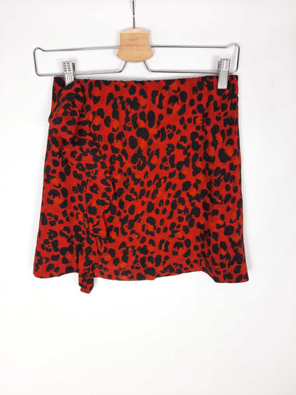 ZARA. Falda animal print roja T.xs