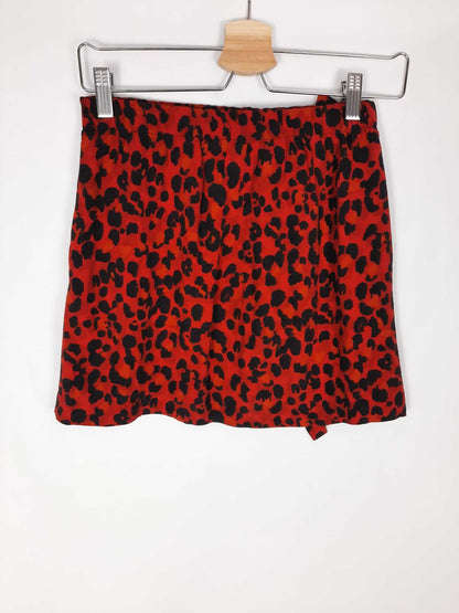 ZARA. Falda animal print roja T.xs