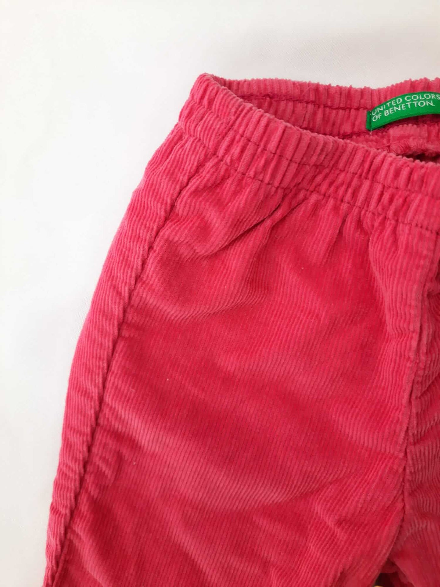 BENETTON. Pantalón micropana fucsia T.3 meses