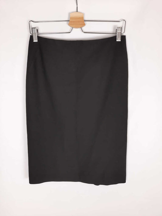 MASSIMO DUTTI. Falda negra T.40