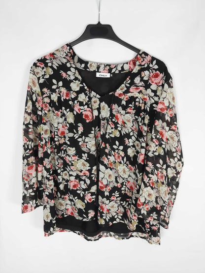 ONLY. Blusa negra estampado flores T.38