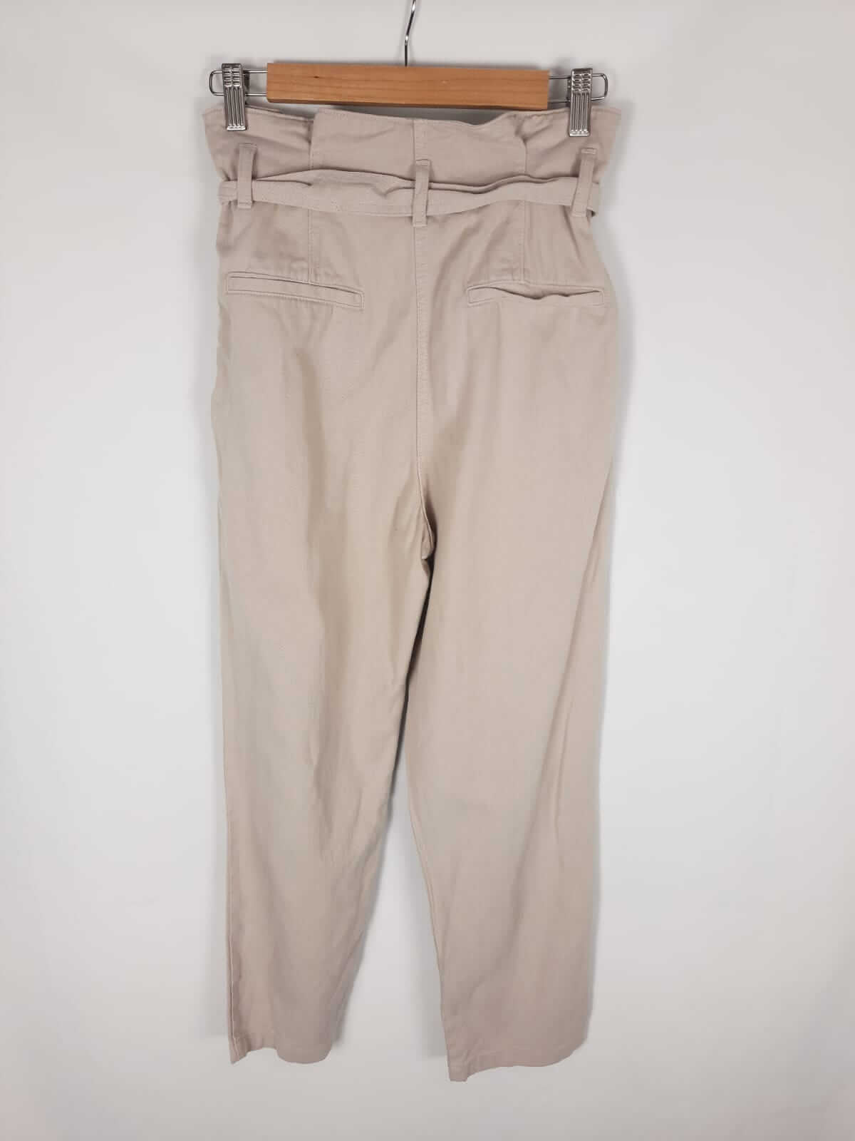 H&M.Slouchy beiges T.34