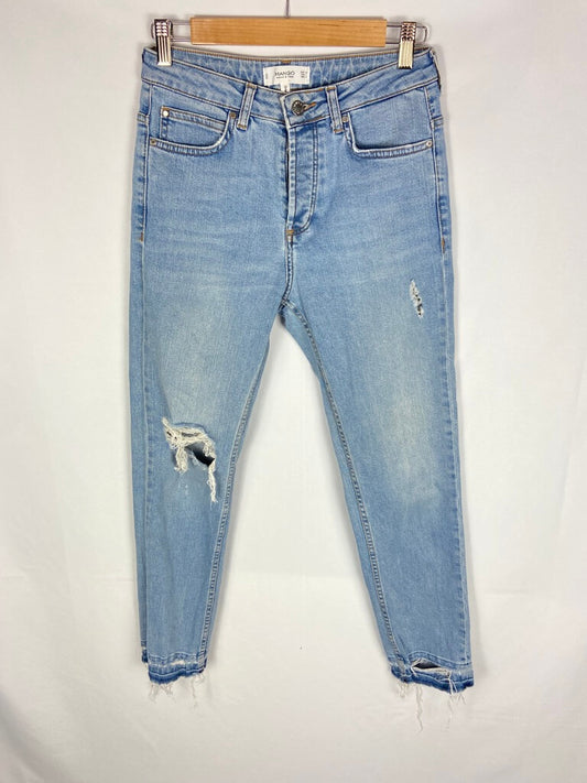 MANGO. Jeans vaqueros T.36