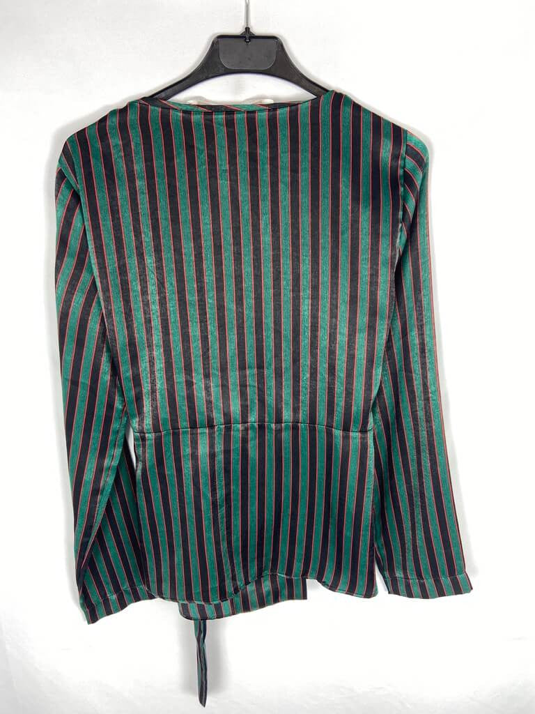 ZARA. Blusa verde de rayas fluido T. s