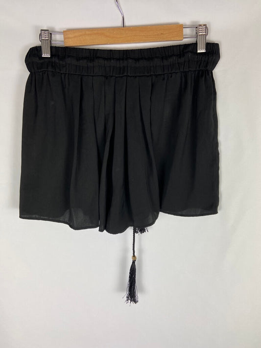 ZARA. Short fluidos negros T. m