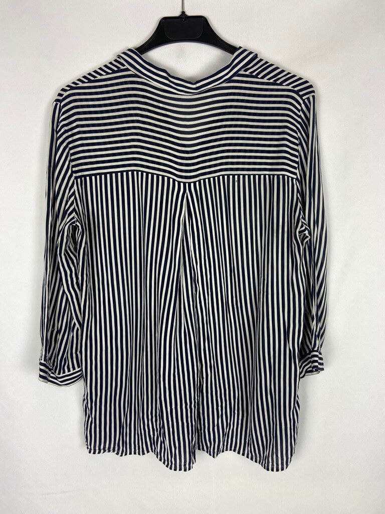 ZARA. Camisa de rayas azul y blancas T. m