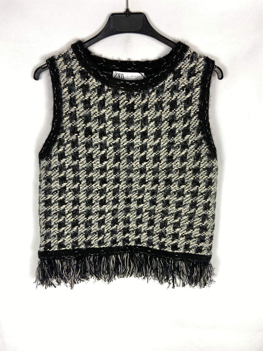 ZARA. Top/chaleco negro y gris con flecos T.s