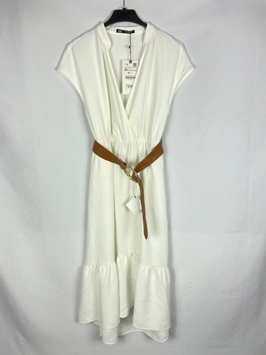 ZARA. Vestido midi blanco con volante T. xs