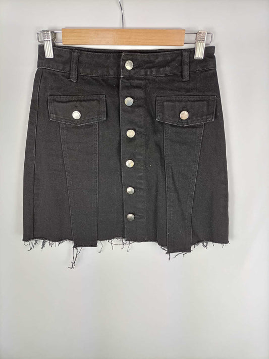 ZARA. Falda corta denim negra abotonada T.xs