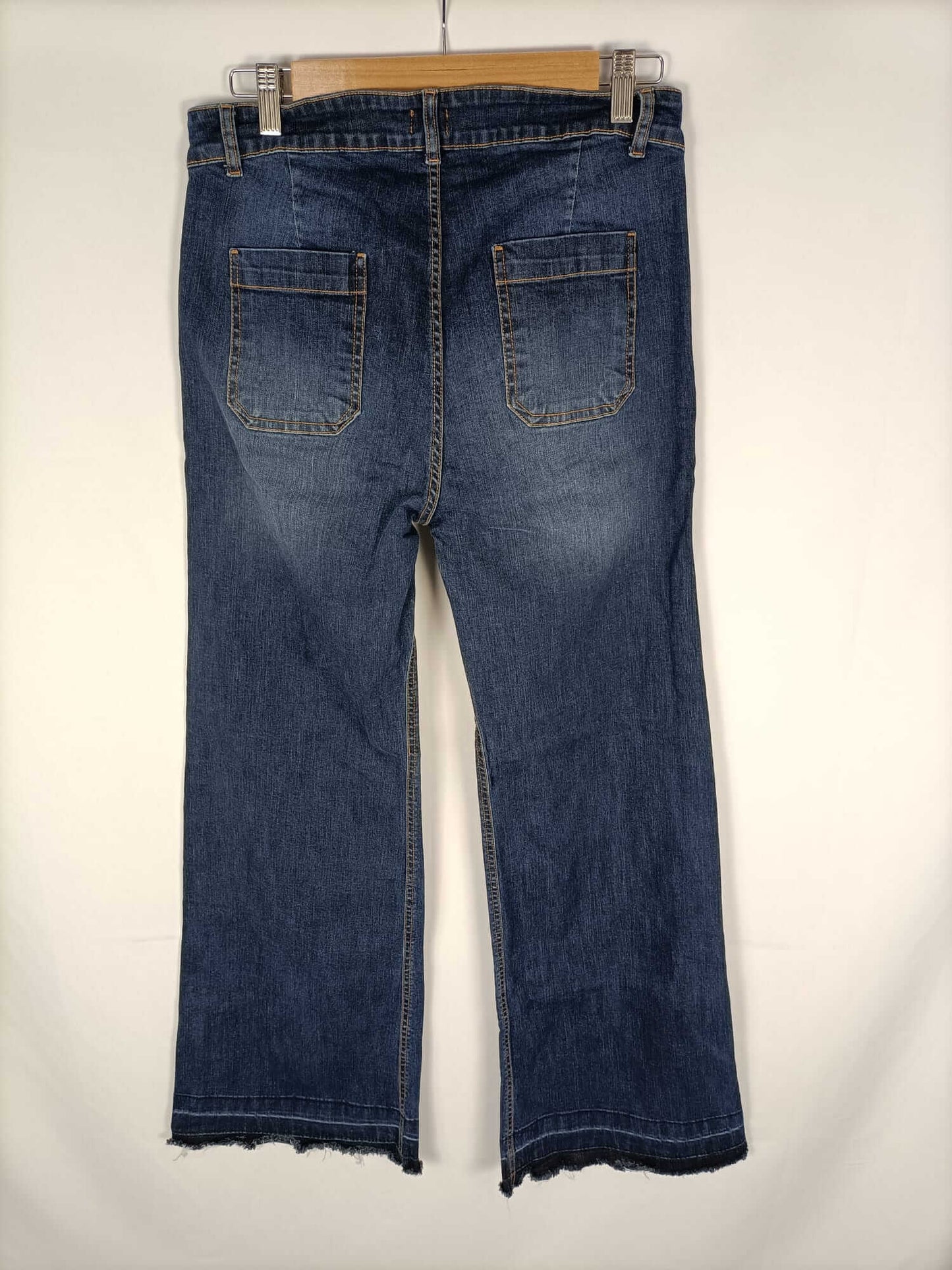 Market. NICOLI. Pantalon denim acampanado T.40