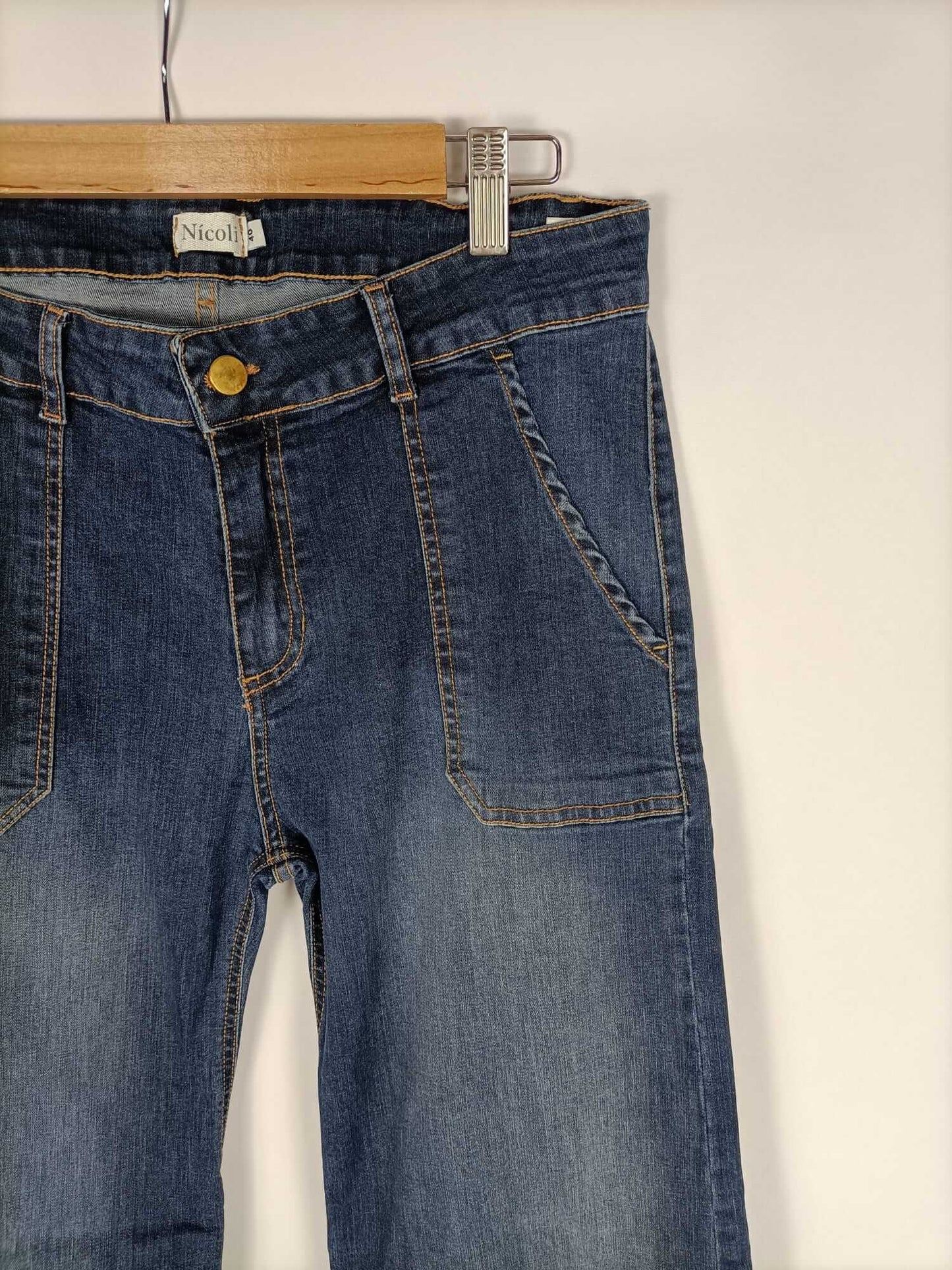 Market. NICOLI. Pantalon denim acampanado T.40