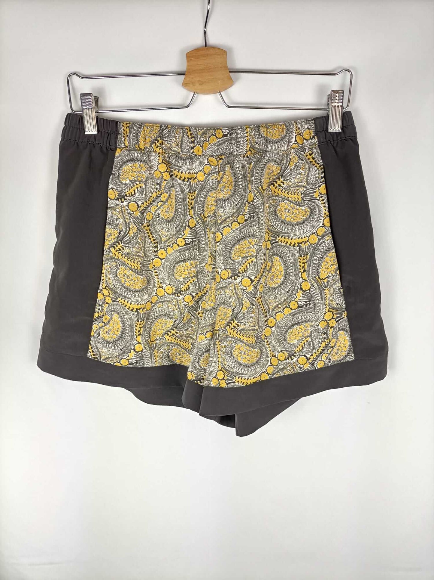 H&M.Shorts estampados T.38