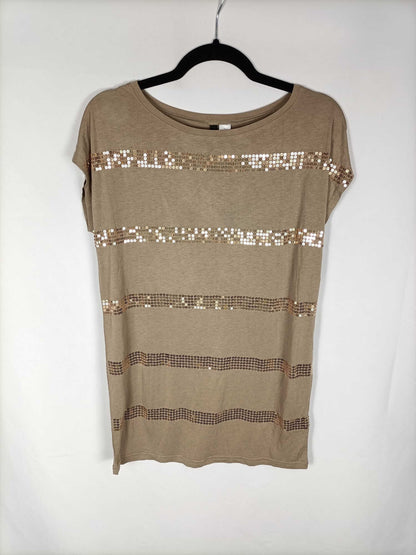 H&M. Camiseta beige lentejuelas T.34