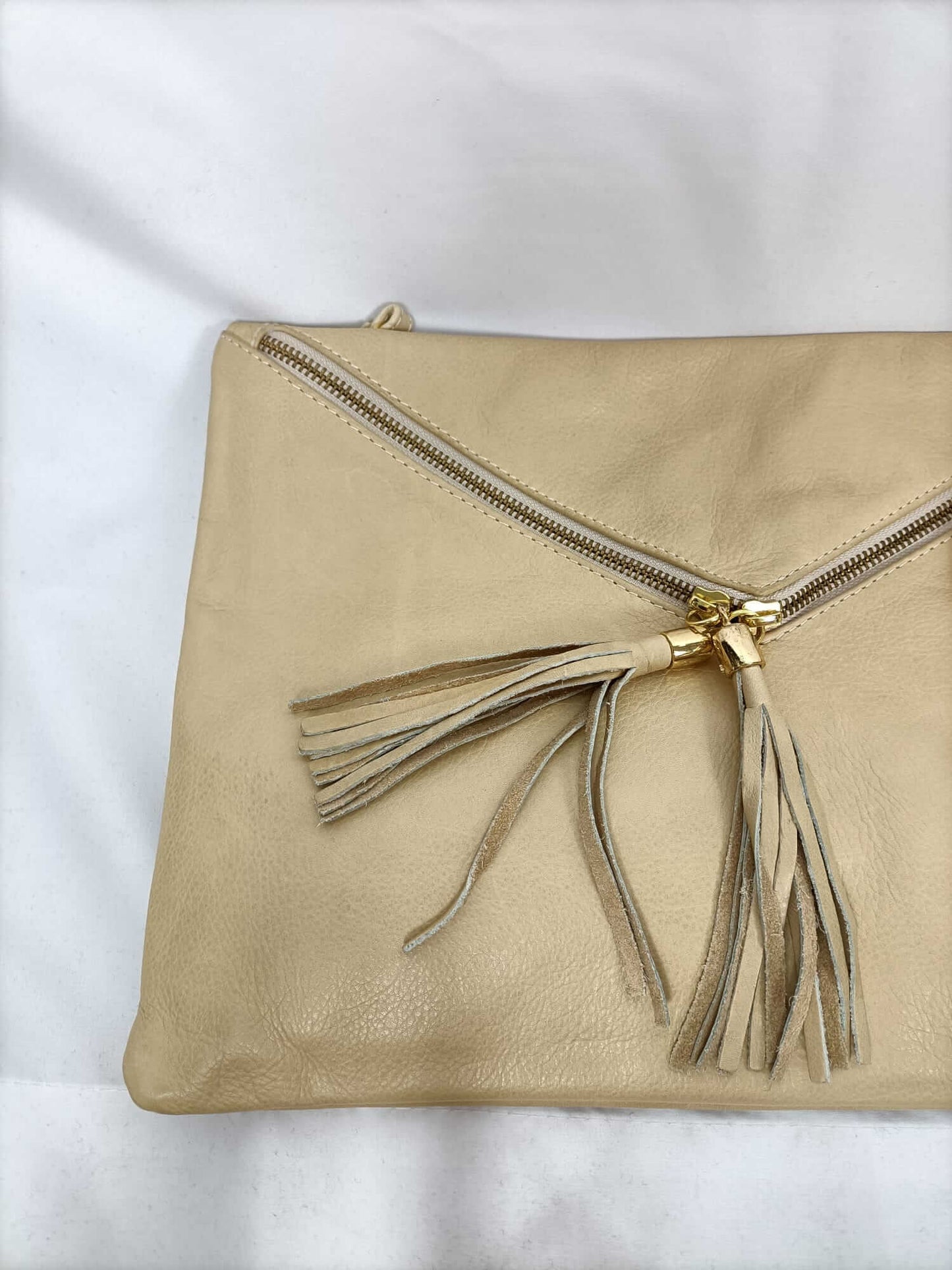 REAL LEATHER.Cartera grande beige piel