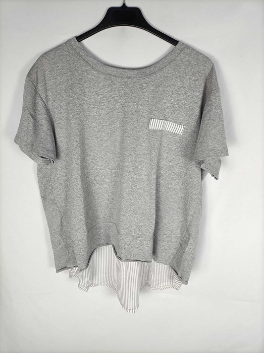 OTRAS.Camiseta gris doble textura T.M