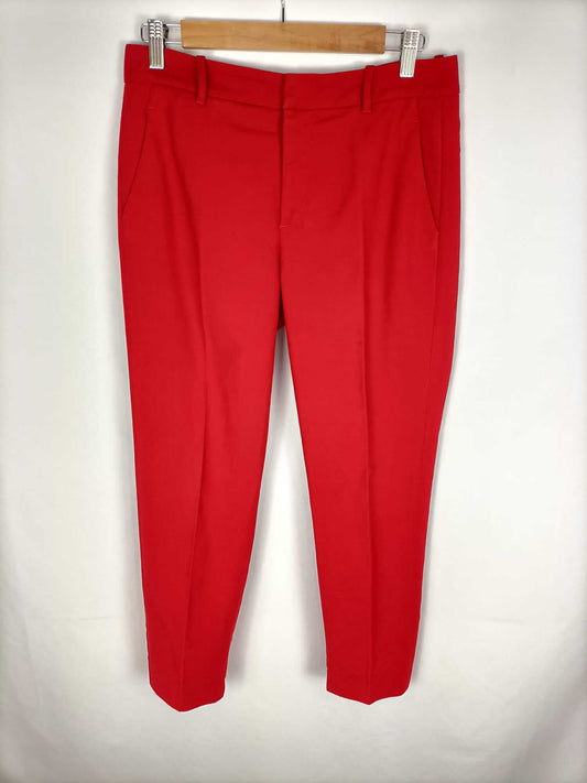 ZARA. Pantalon rojo de vestir T. 36