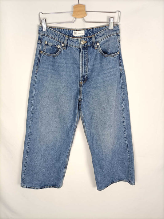 ZARA. Pantalón denim culotte T.38