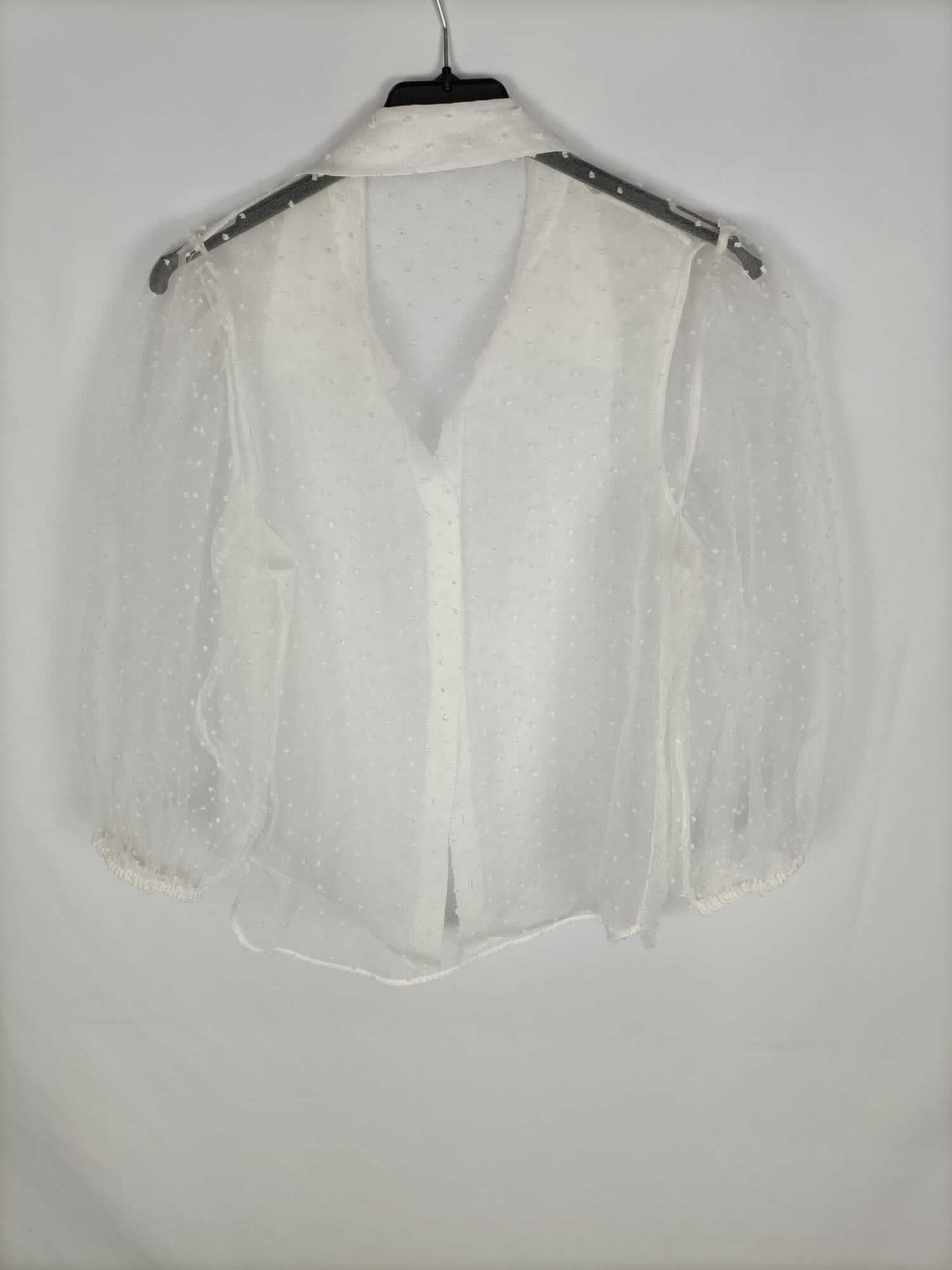 ZARA. Blusa blanca plumeti T.m (tara)