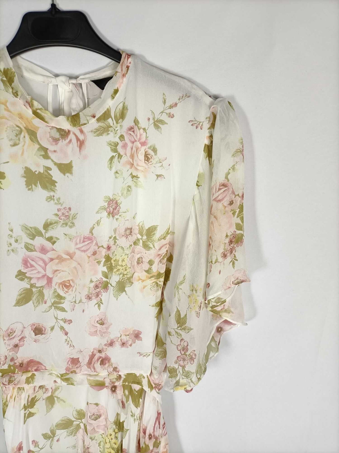 ZARA. Vestido beige flores rosas T.xl