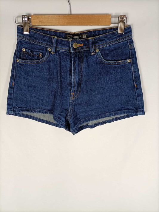 ZARA. Shorts oscuros T.34