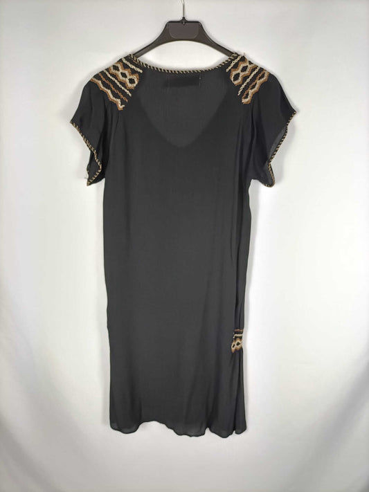 NICE THINGS.Vestido negro bordado T.40