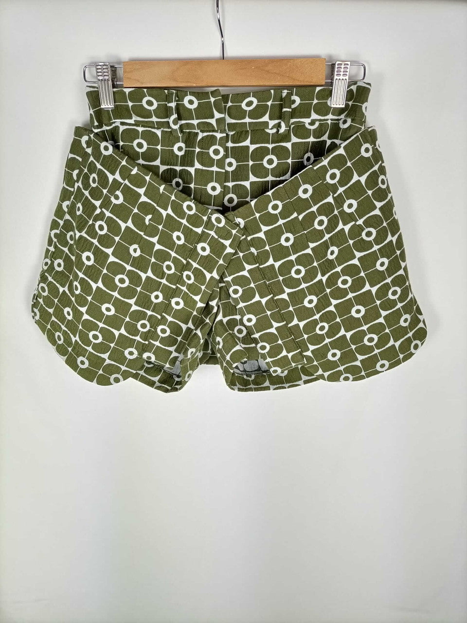 TARA JARMON.Shorts estampado retro T.36