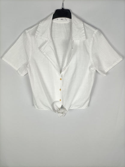 MANGO. Camisa blanca nudo T.s