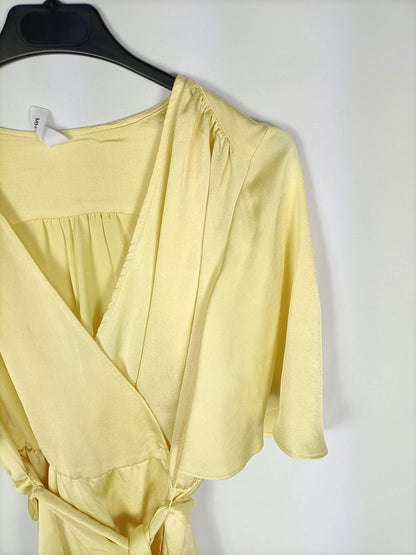 MANGO.Blusa amarilla cruzada T.xs