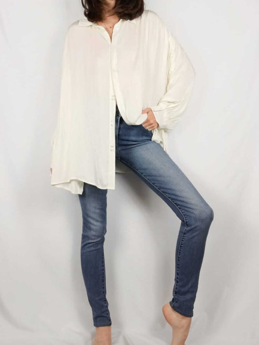 UTERQÜE. Blusa beige oversized T.s