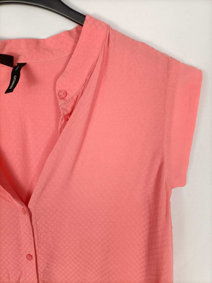 MANGO.Blusa rosa rombos T.L