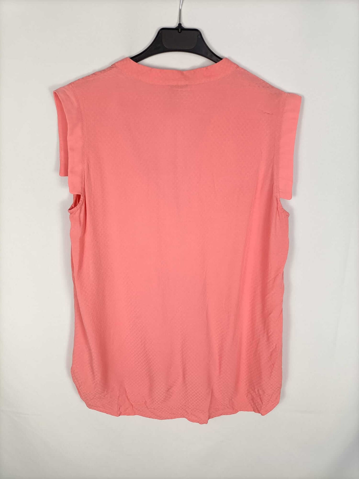 MANGO.Blusa rosa rombos T.L