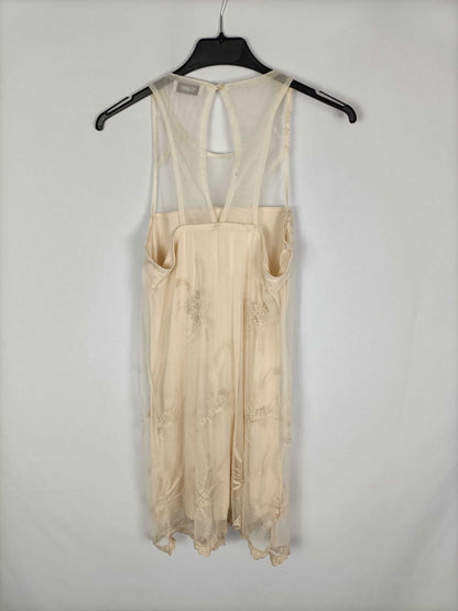 PULL&BEAR.Vestido beige rejilla T.m