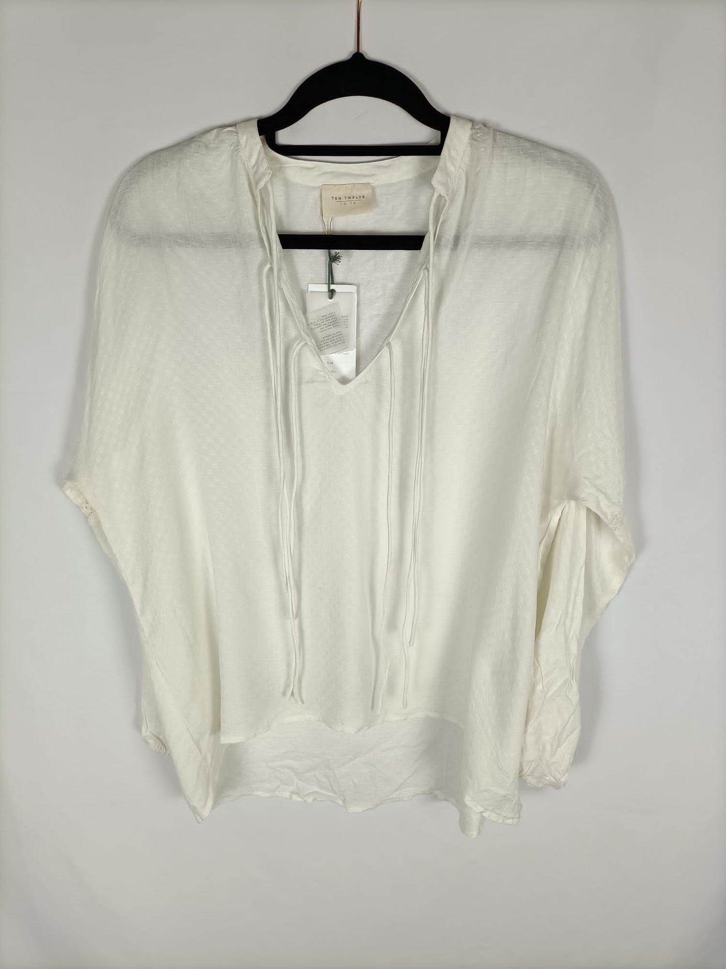 Blusa blanca detalles T.s/m