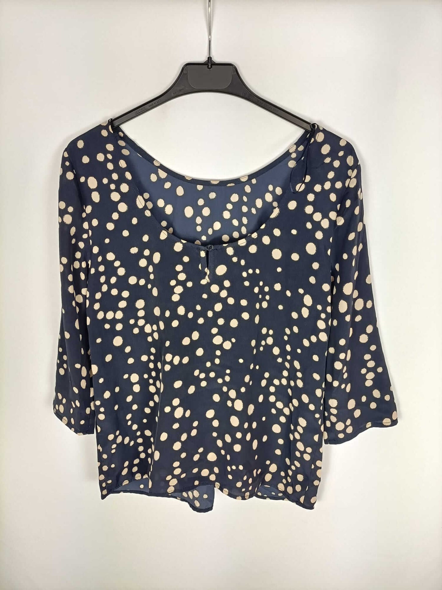 ZARA.Blusa azul lunares beiges T.m