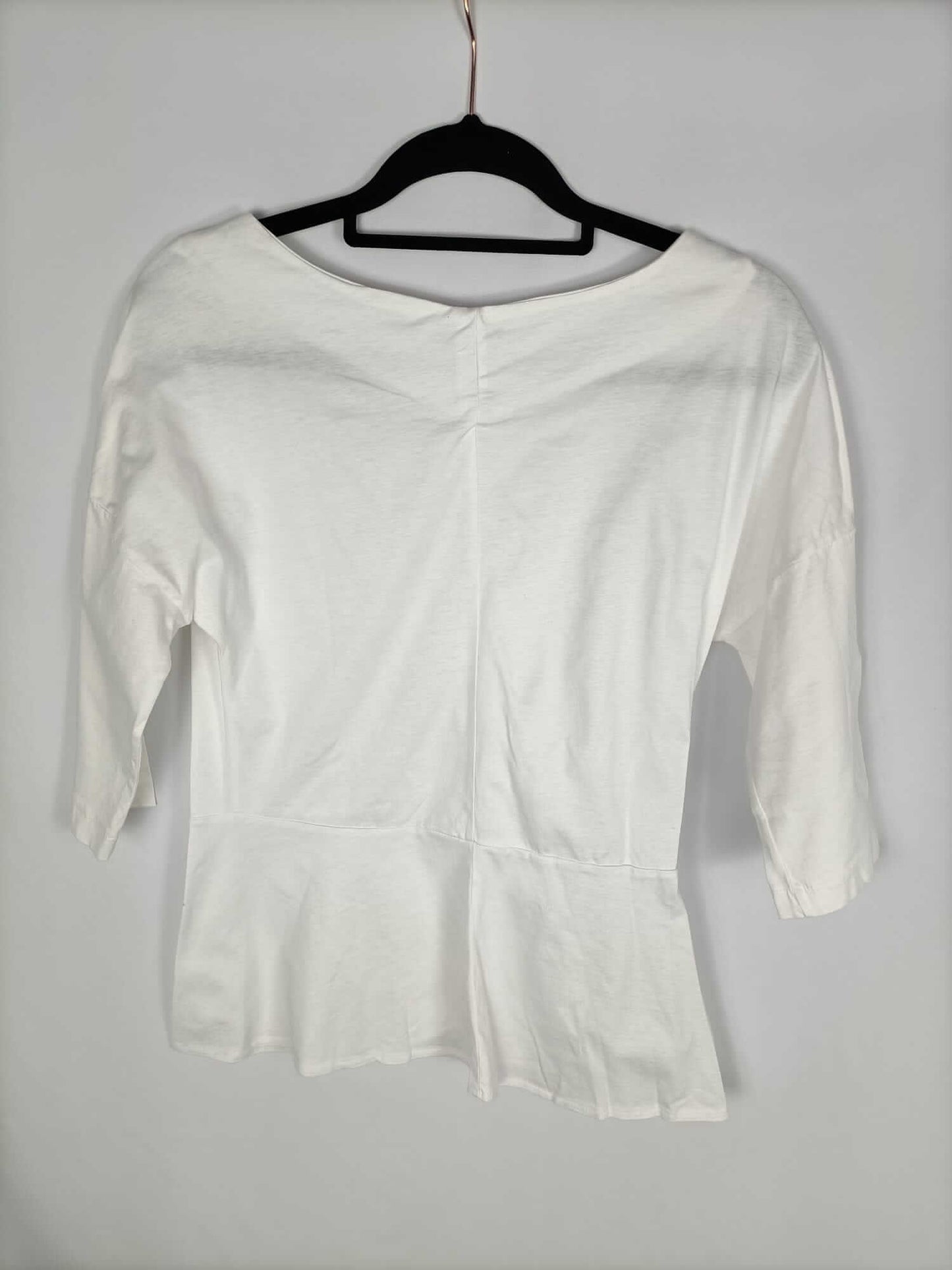 MANGO.Camisa blanca nudo lateral T.s