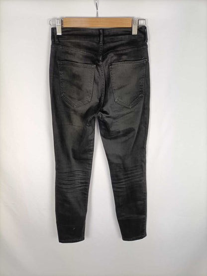 PULL&BEAR.Pantalones denim negros T.36