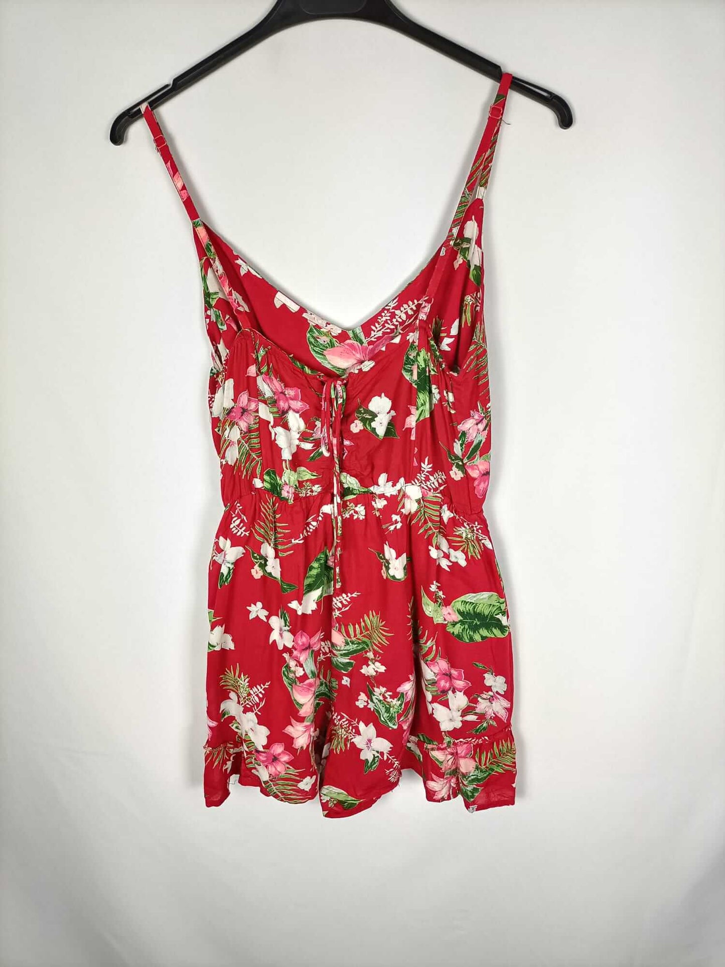 BERSHKA.Mono rojo fluido flores T.s