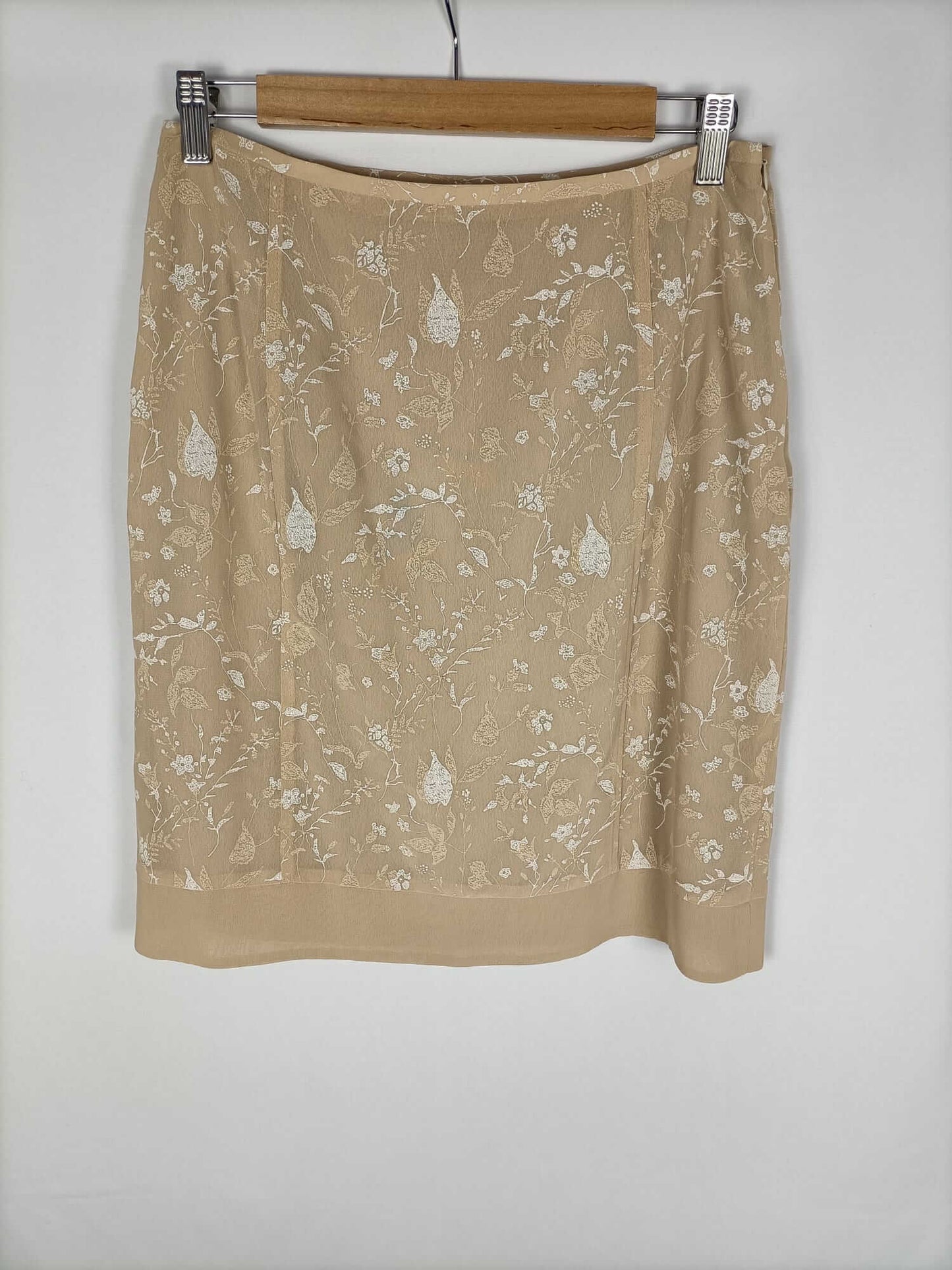 MANGO.Falda beige flores T.42