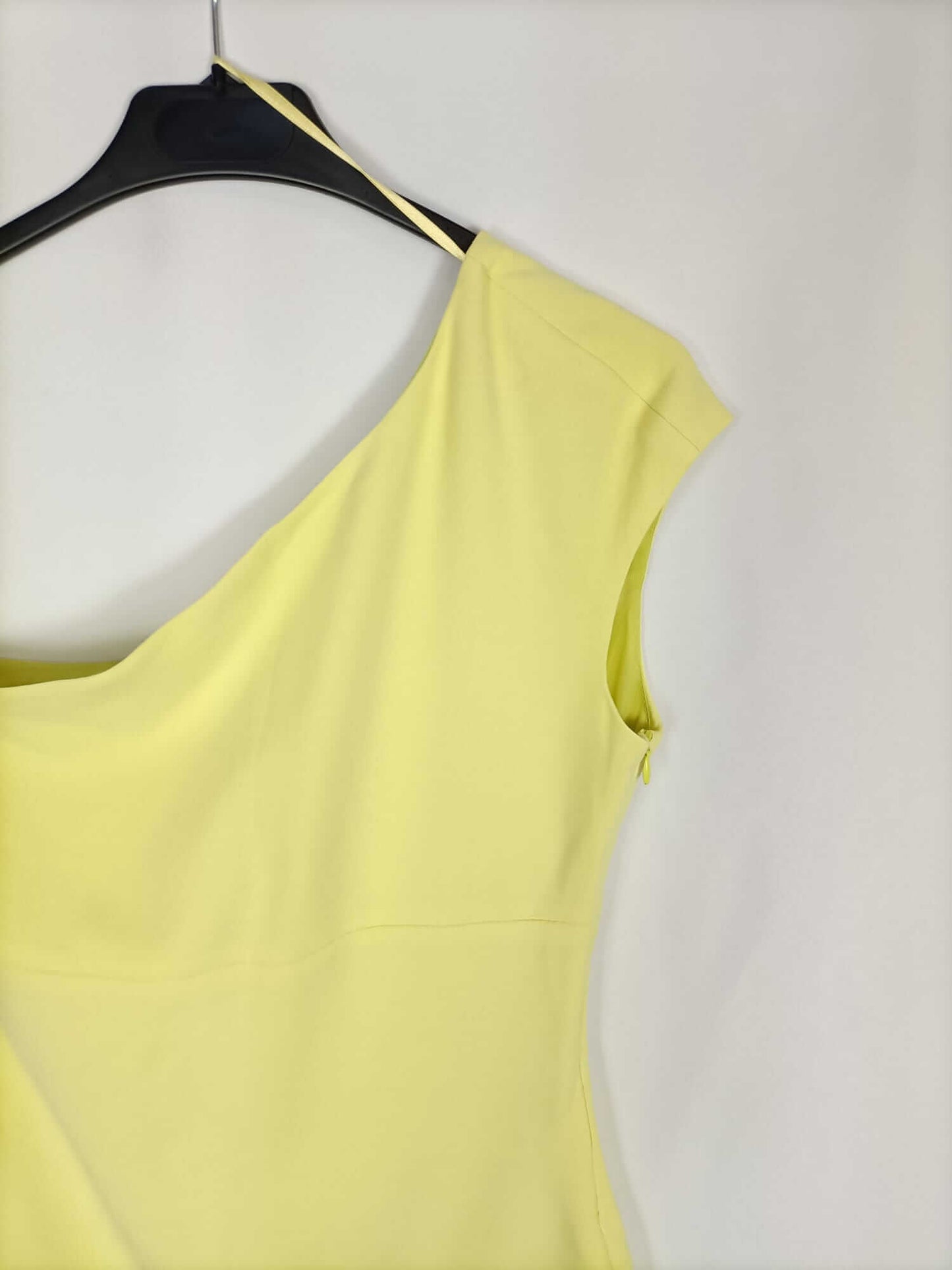 ZARA. Vestido amarillo lima asimétrico T.s