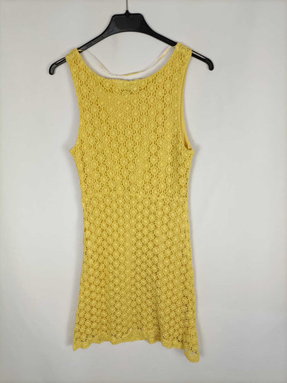 PULLL&BEAR. Vestido encaje amarillo T.m