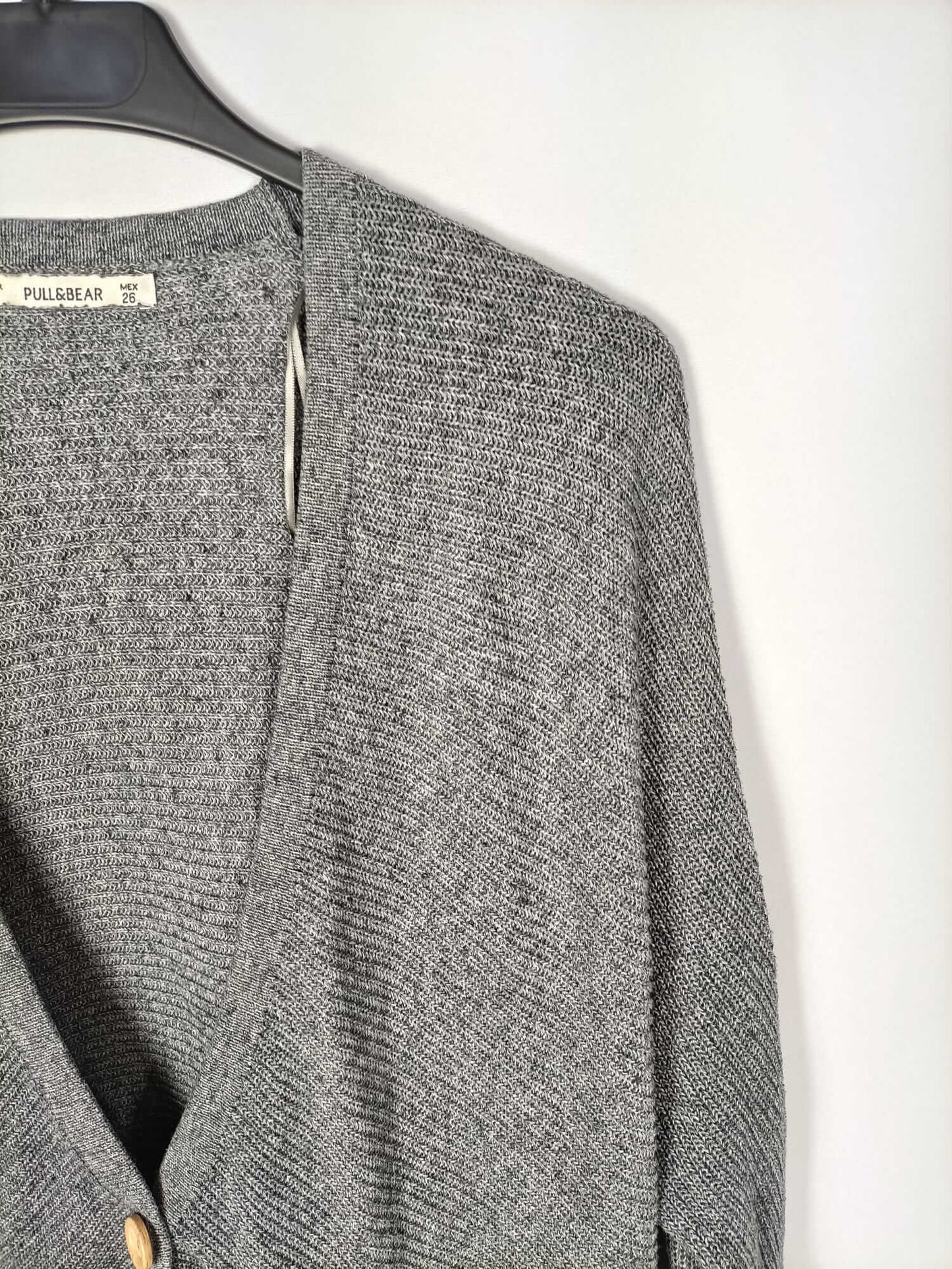 PULL&BEAR.Cárdigan gris punto canalé T.s